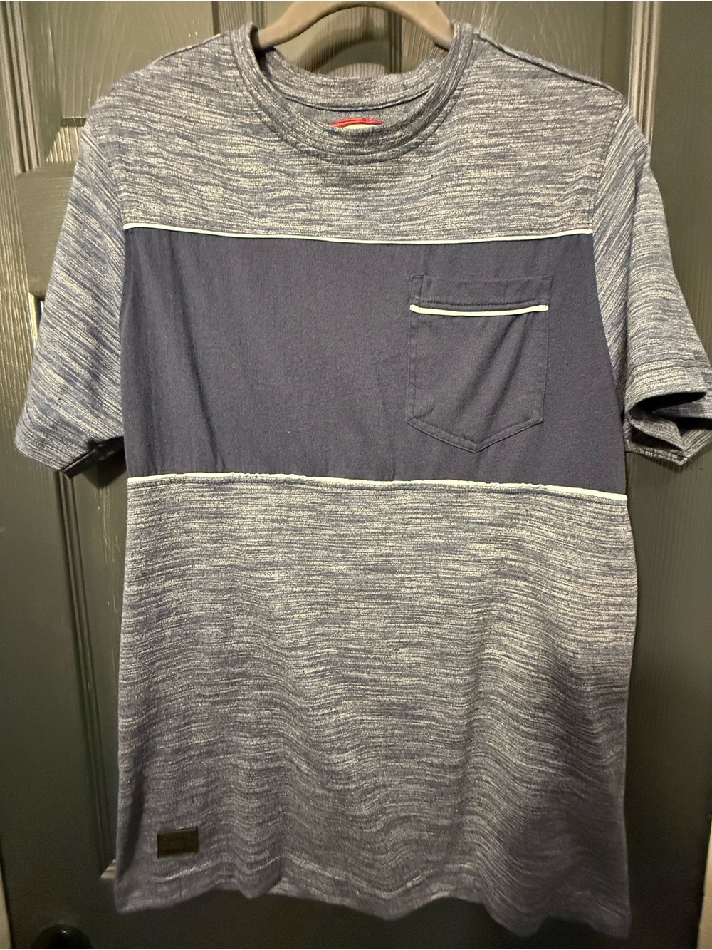 Akademiks Men’s M Blue Colorblock Pocket T-Shirt AKDMKS Y2K Streetwear